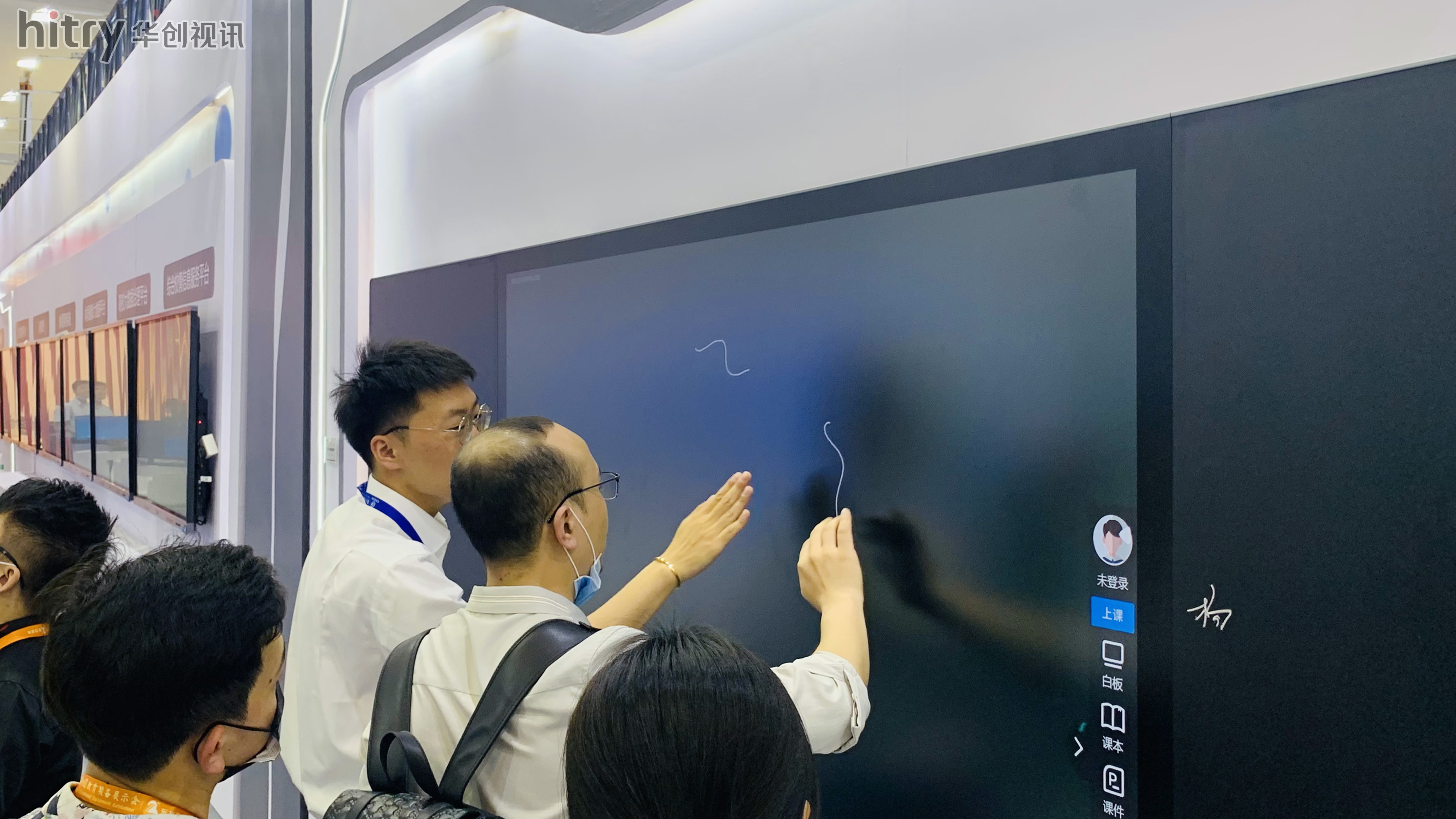 image 215e1f667a0be14d.jpg